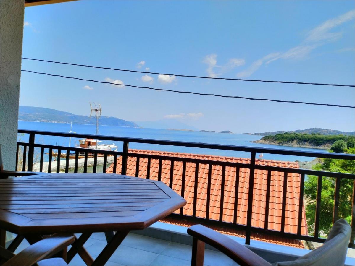 Gianni'S Apartment By The Sea อาโมเลียนี ภายนอก รูปภาพ